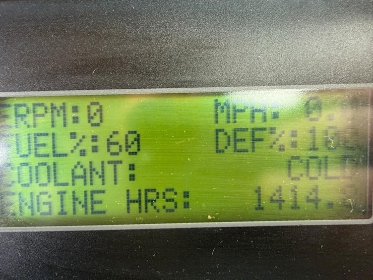 2015-case-ih-wd2504-image-33