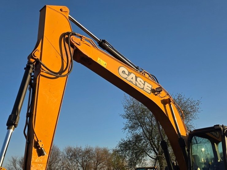 2014-case-cx160c-image-8