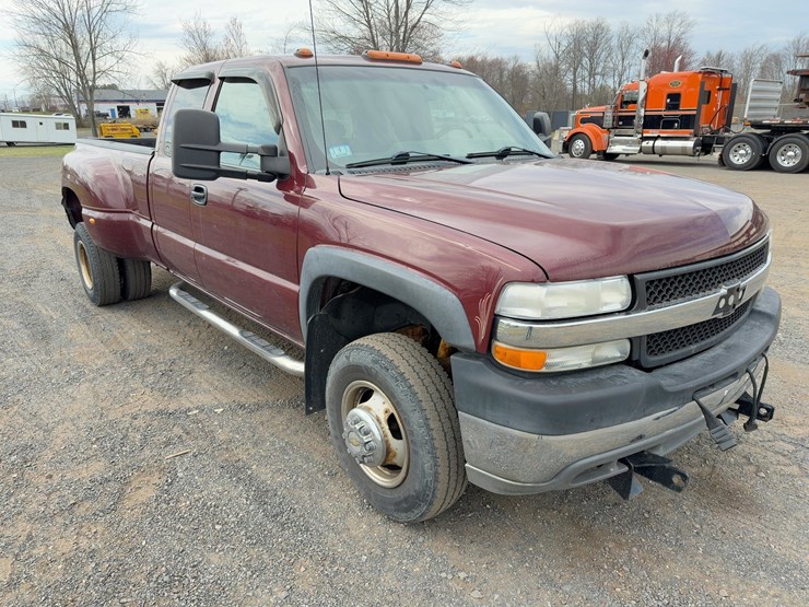 2001-chevrolet-silverado-3500-image-7