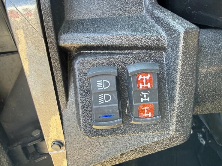 2022-general-polaris-image-13