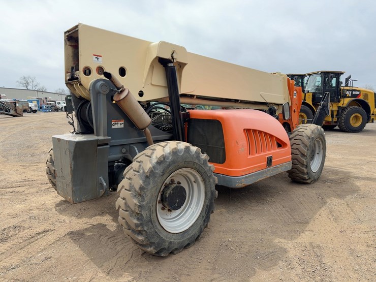 2006-jlg-g10-55a-image-5