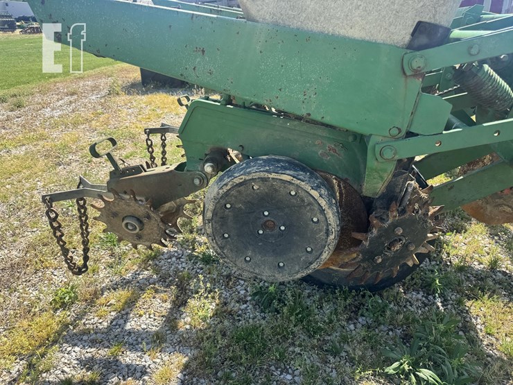 john-deere-7000-image-6