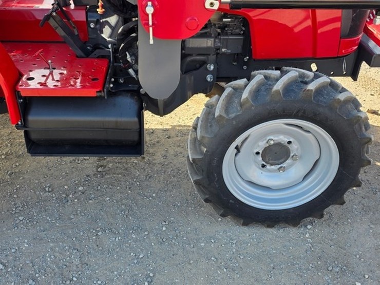 2022-massey-ferguson-1825e-image-22