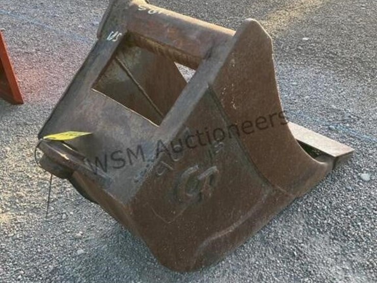 18in-excavator-bucket-image-3