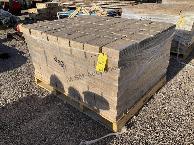 pallet-of-stone-pavers-image-1