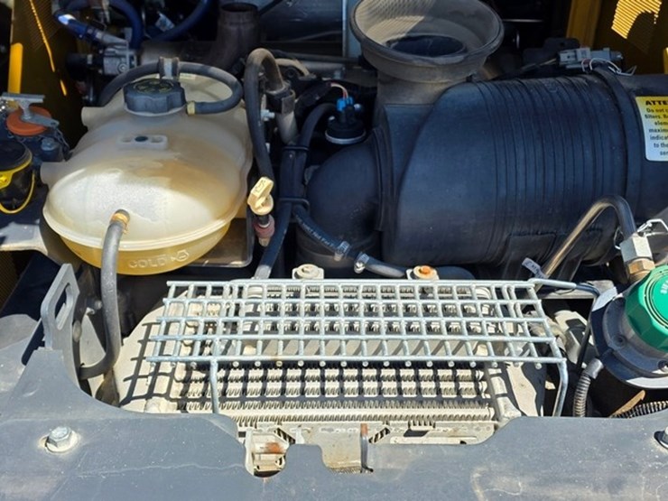 2018-deere-331g-image-41