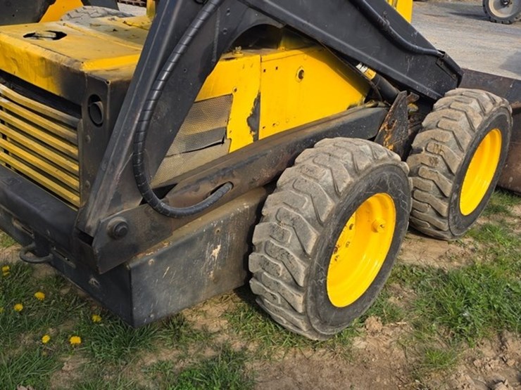 1988-new-holland-l555-image-16