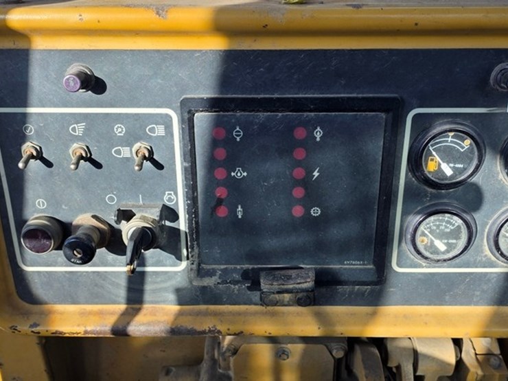 1997-caterpillar-d4h-image-80