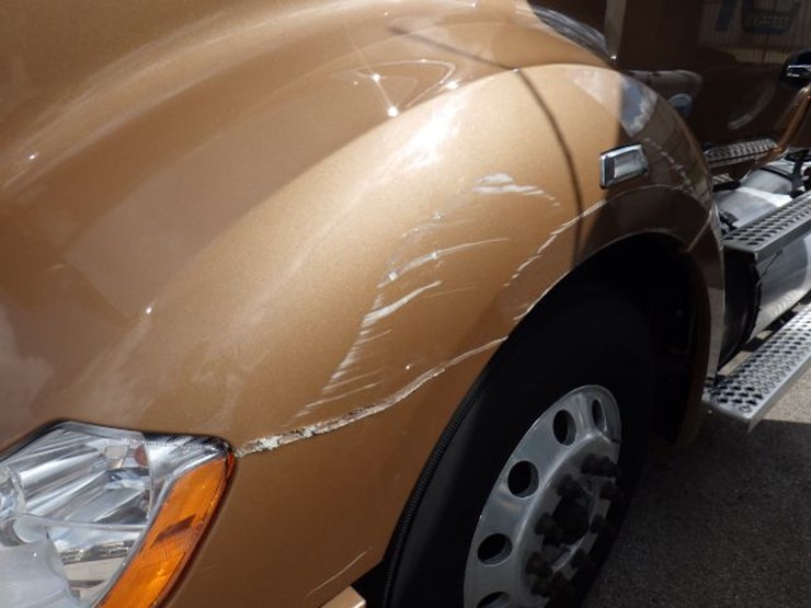 2022-kenworth-t680-image-2