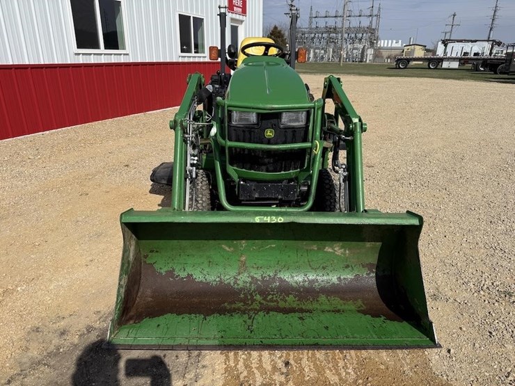 john-deere-1026r-image-2