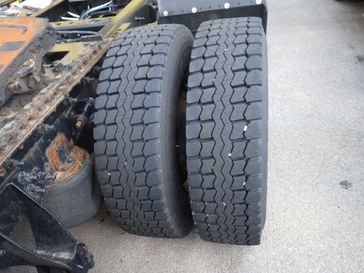 2016-international-8600-image-6