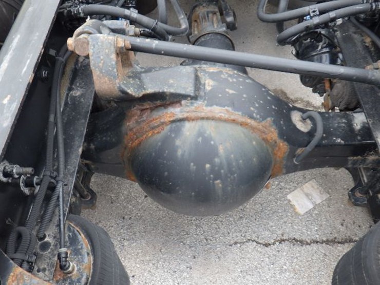 2016-international-8600-image-10