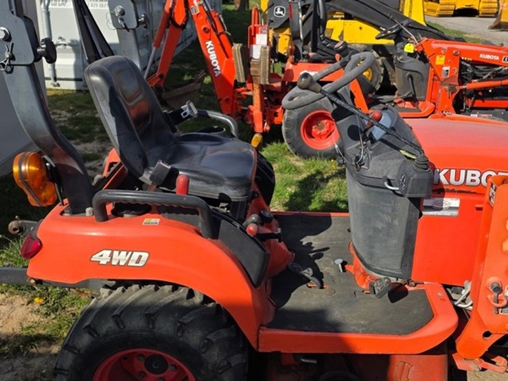 2014-kubota-bx1870-image-11