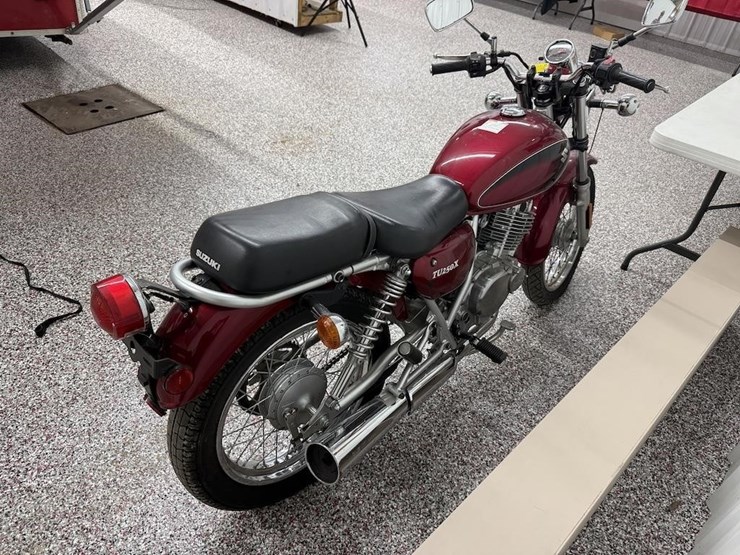 2009-suzuki-tu250x-motorcycle-image-5