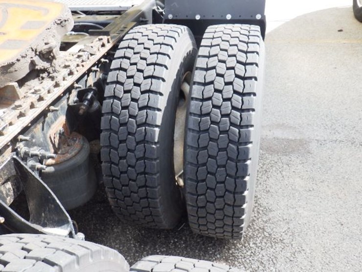 2016-international-8600-image-6