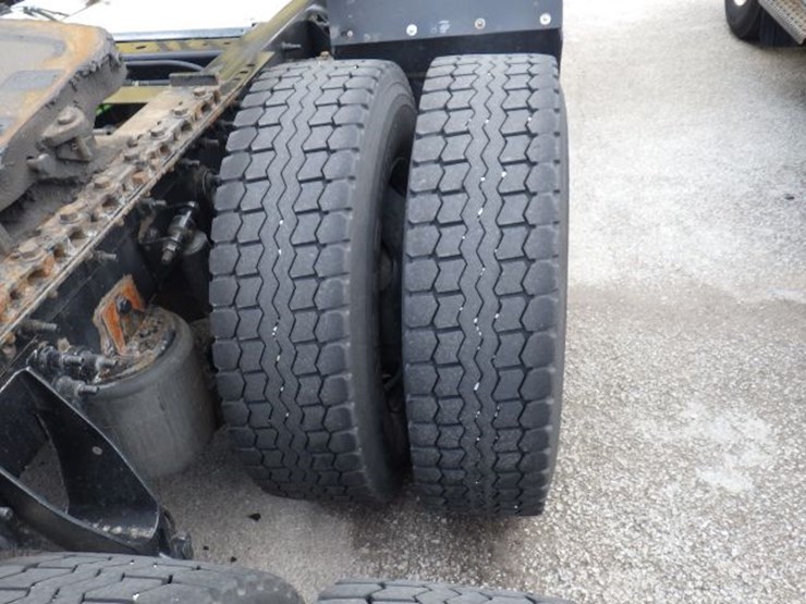 2016-international-8600-image-6