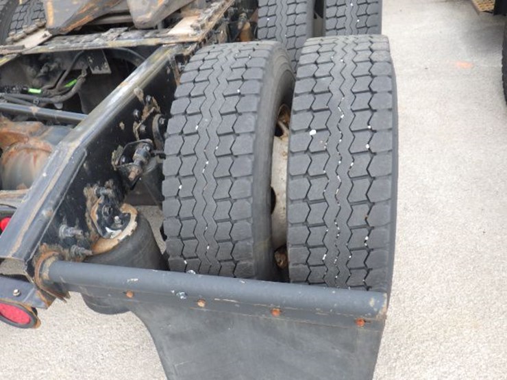 2016-international-8600-image-6