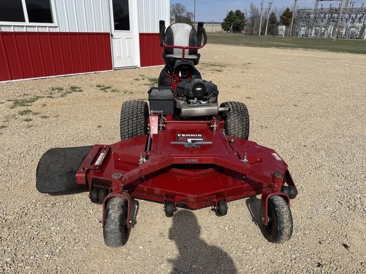 ferris-pro-cut-front-mount-mower-image-2