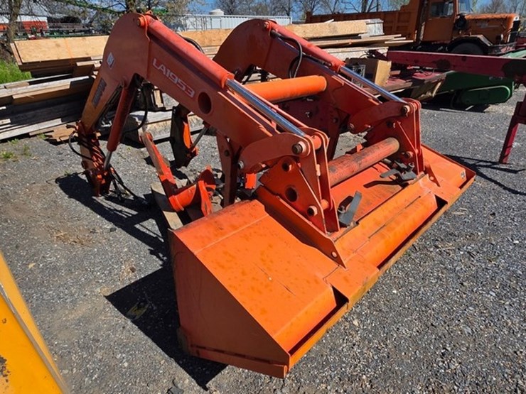 kubota-la1953-image-1