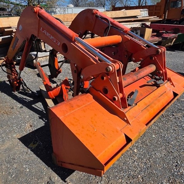 KUBOTA LA1953