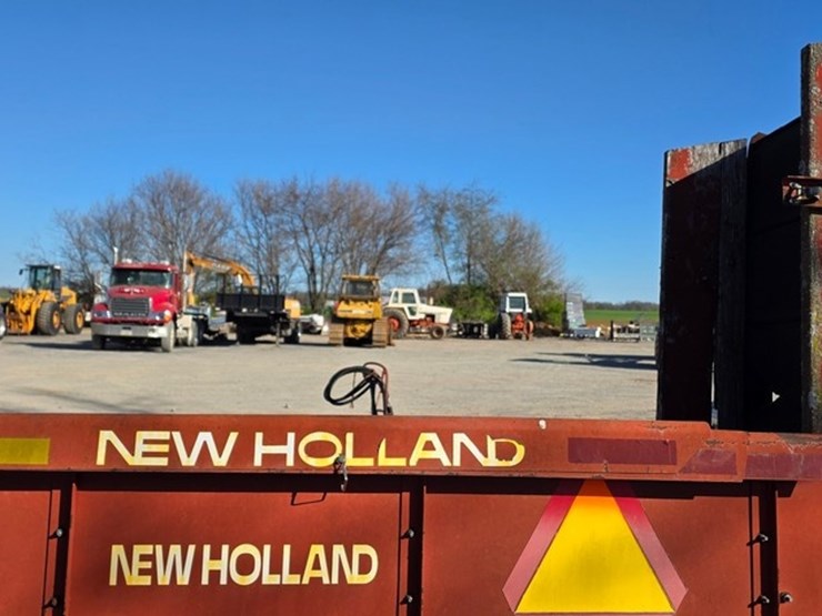 new-holland-166-image-10