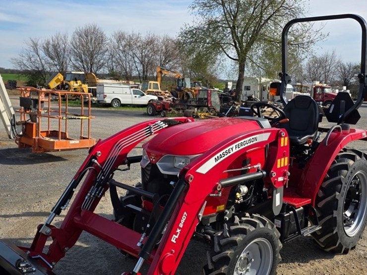 2022-massey-ferguson-1825e-image-7