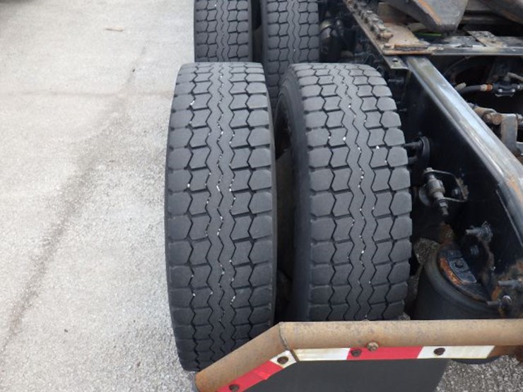 2016-international-8600-image-13