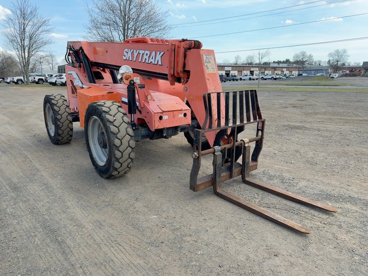 2015-sky-trak-6042-image-7