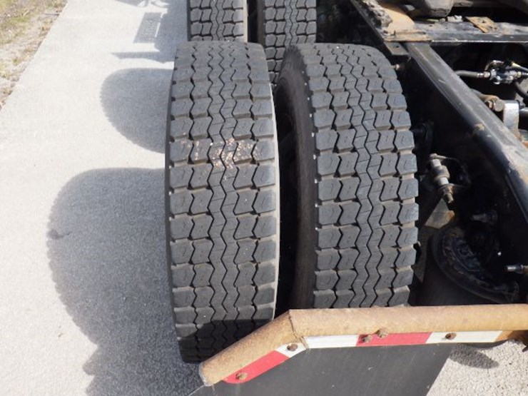 2016-international-8600-image-11