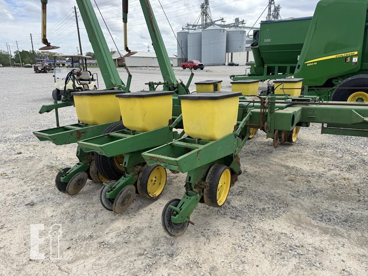 john-deere-7000-image-17