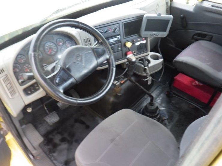 2016-international-8600-image-15