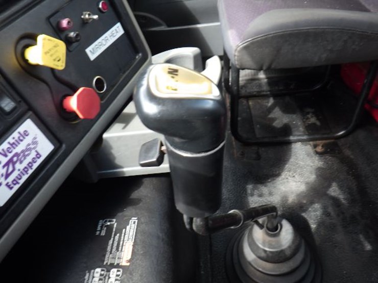 2016-international-8600-image-14