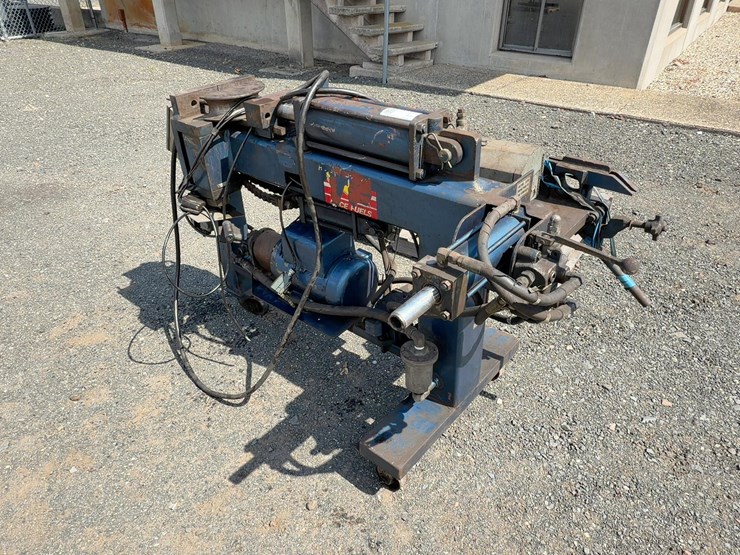 superior-muffler-exhaust-pipe-bender-image-1