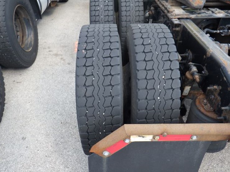 2016-international-8600-image-13