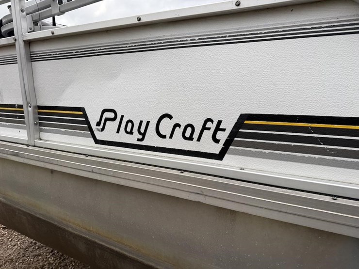 play-craft-pontoon-boat-image-4