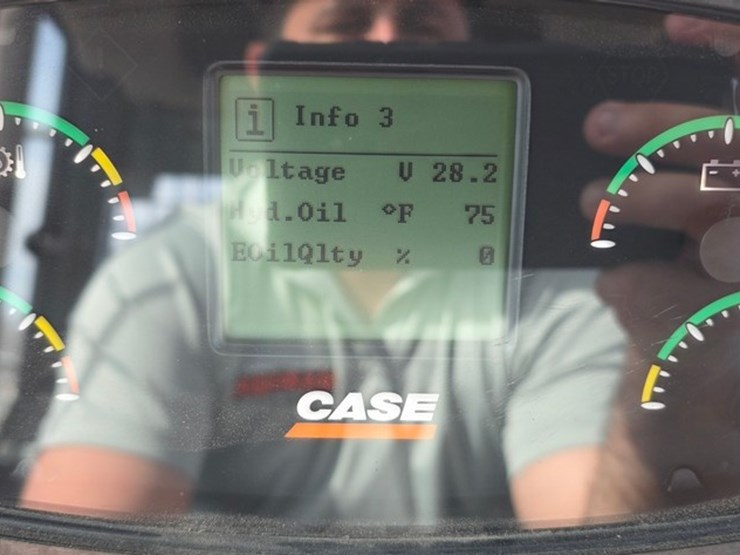 2016-case-750m-lgp-image-79