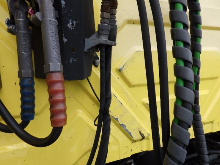 2016-international-8600-image-14