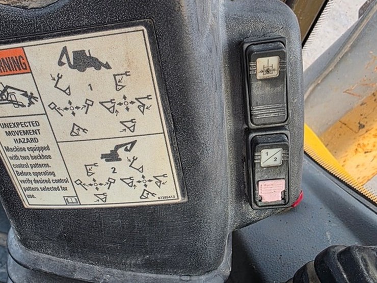 2009-new-holland-b95b-image-74