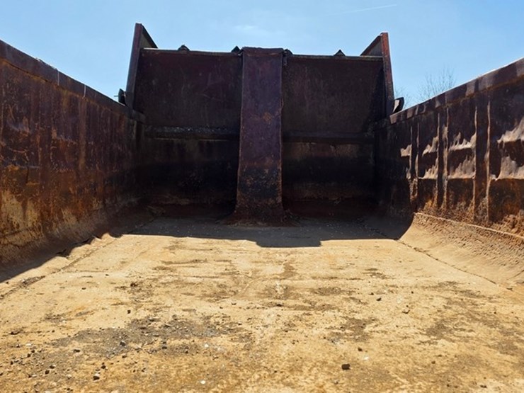 1974-white-construcktor-image-19