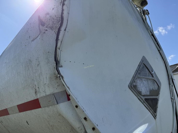 1974-heil-40'-semi-tanker-trailer-image-23