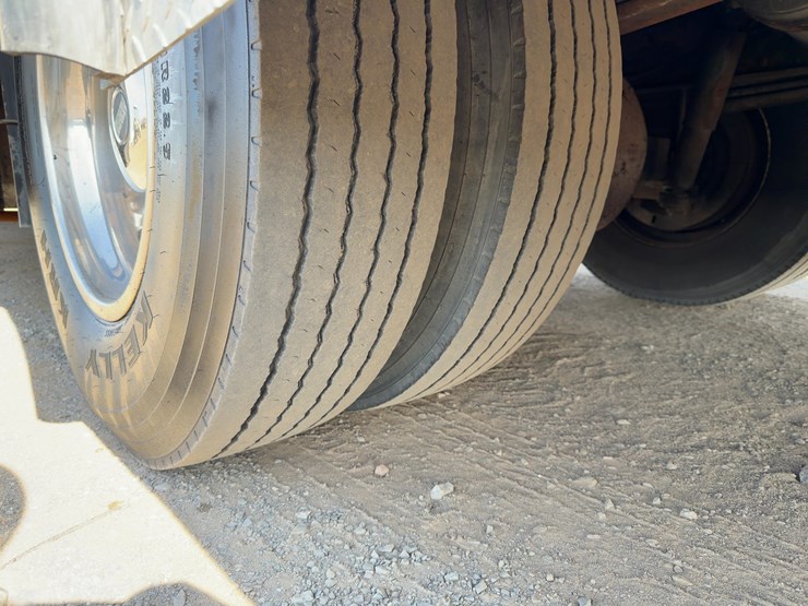 2001-caterpillar-3126-image-15