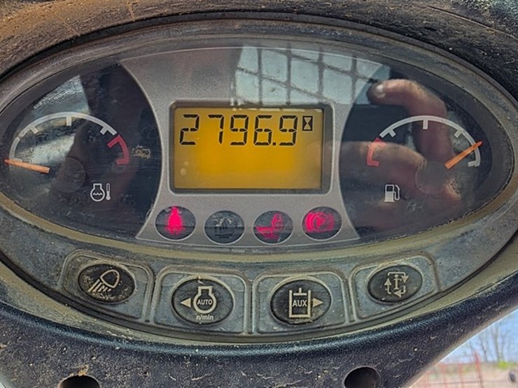 2015-bobcat-t450-image-57