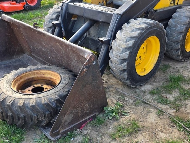 1988-new-holland-l555-image-30