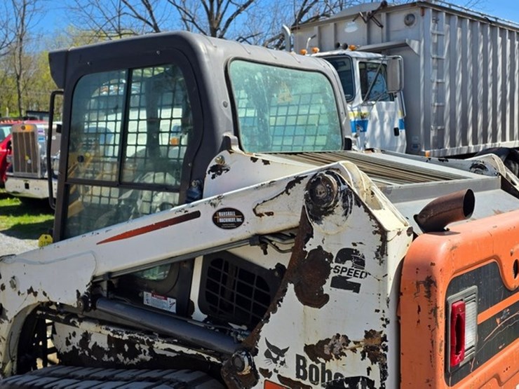 2015-bobcat-t450-image-21