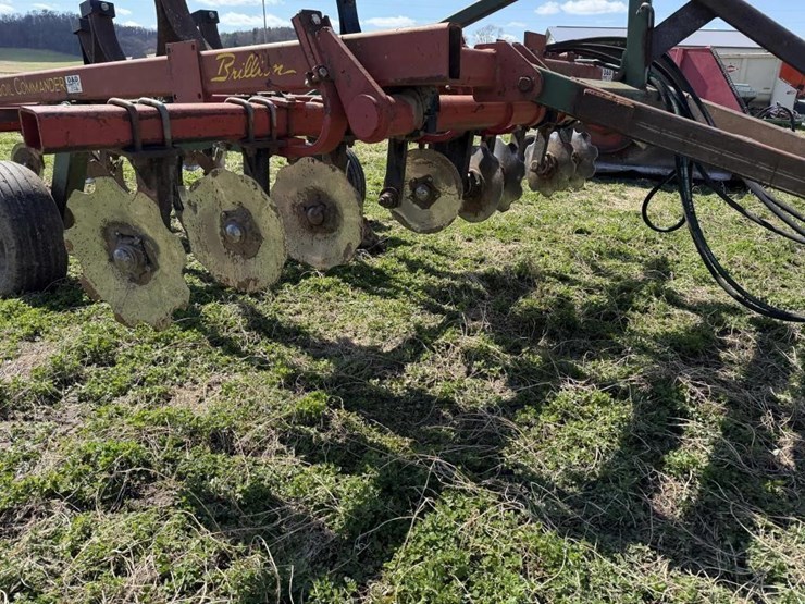 brillion-soil-commander-7-shank-deep-ripper-image-5