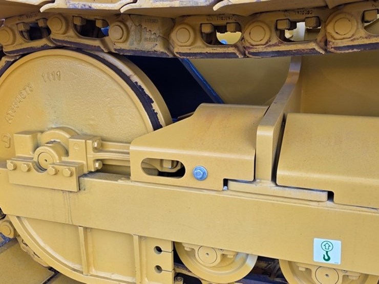 2023-deere-550-lgp-image-25