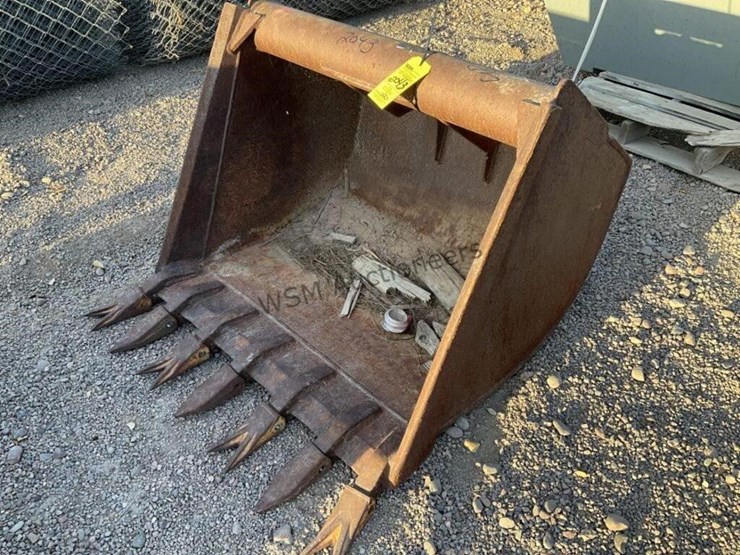 36in-excavator-bucket-image-1
