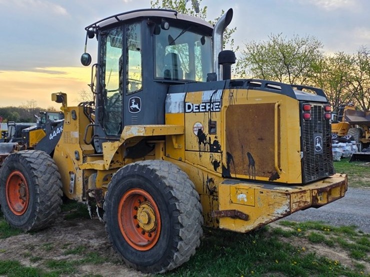 2012-deere-444k-image-4