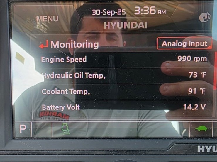 2020-new-holland-e57c-image-85