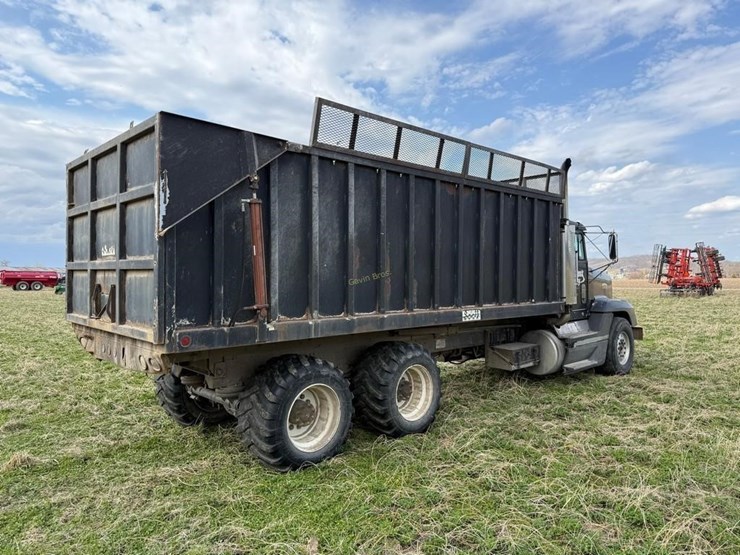 1990-freightliner-fld112-straight-truck-image-6